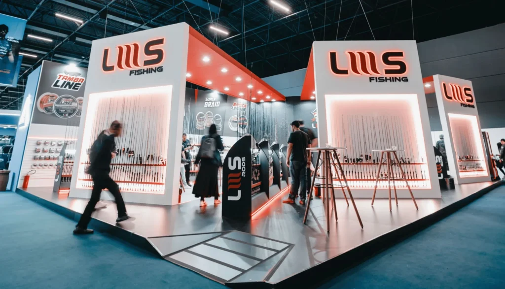 Pescaria esportiva com varas LMS Rods